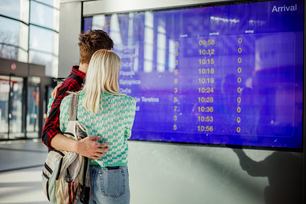 Airport Flight Information Display Digital Signage Implementation Services